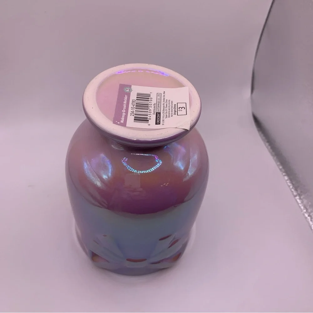 Target Bullseye Valentine Bow Brush Holder Pink Purple Iridescent NEW 2025
